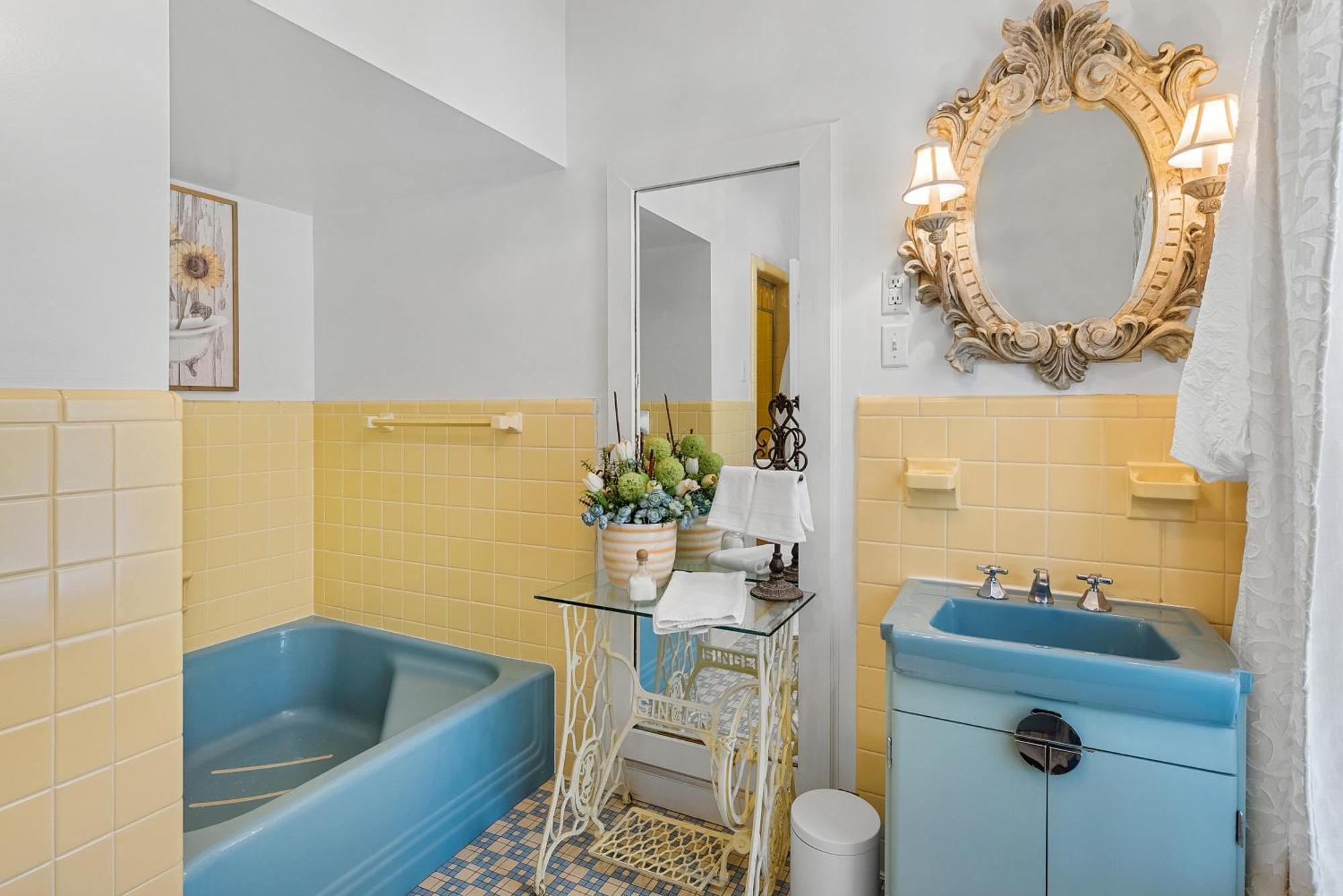 Beland Mansion-Magnolia Suite! Форт-Смит Экстерьер фото
